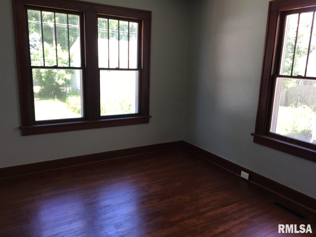 1504 South 2nd Street Springfield, IL 62704 - Photo 12 of 19