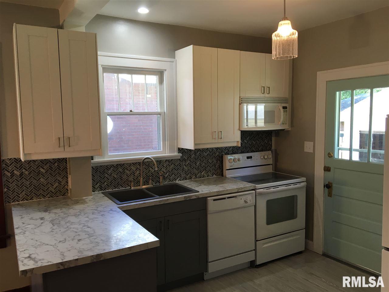 1504 South 2nd Street Springfield, IL 62704 - Photo 3 of 19