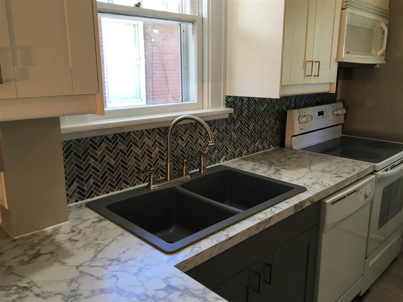 1504 South 2nd Street Springfield, IL 62704 - Photo 4 of 19