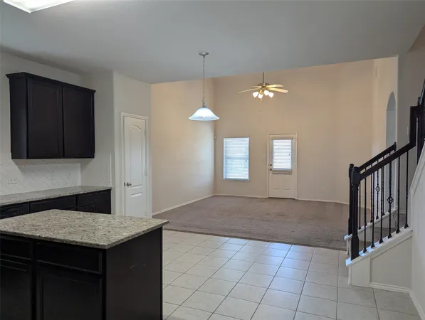 $2,500 | 13319 Lansdown Street, Rosharon, TX 77583