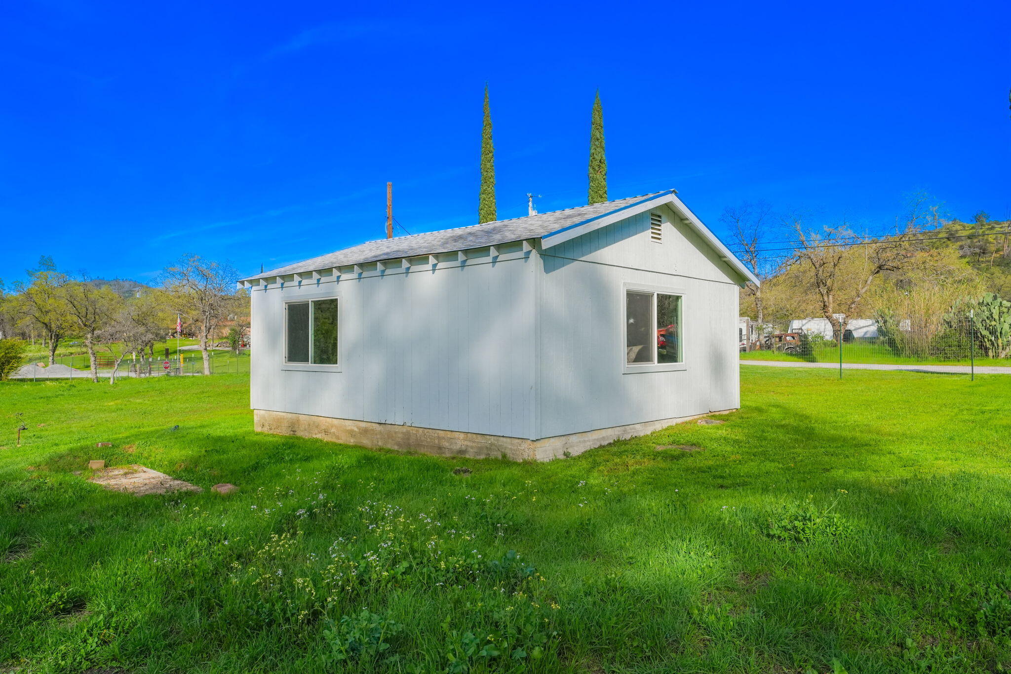 13840 Ridge View Road Redding, CA 96003 - Photo 6 of 34 13-web-or-mls-IMG-13