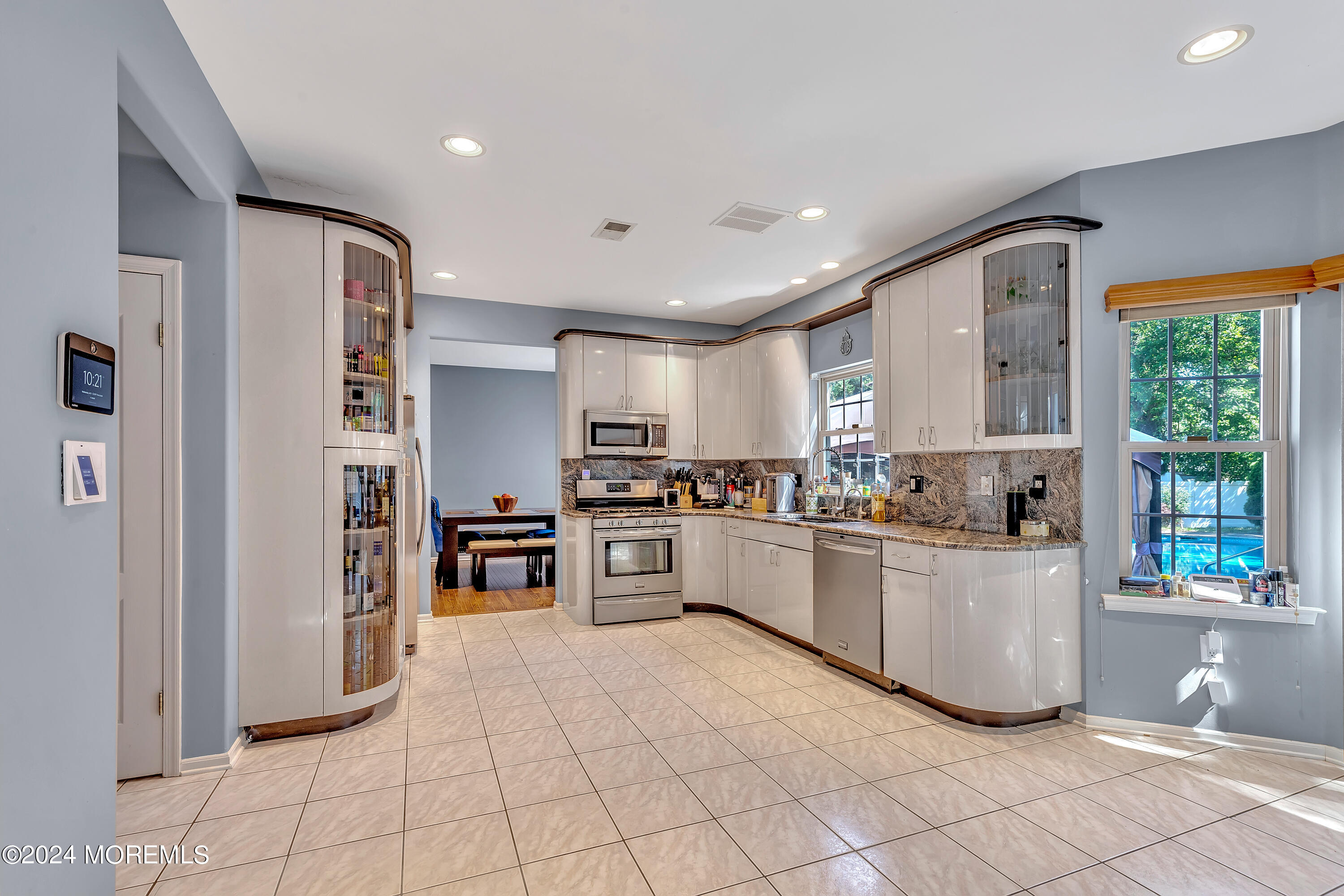 4 Bailey Road Matawan, NJ 07747 - Photo 12 of 46 016