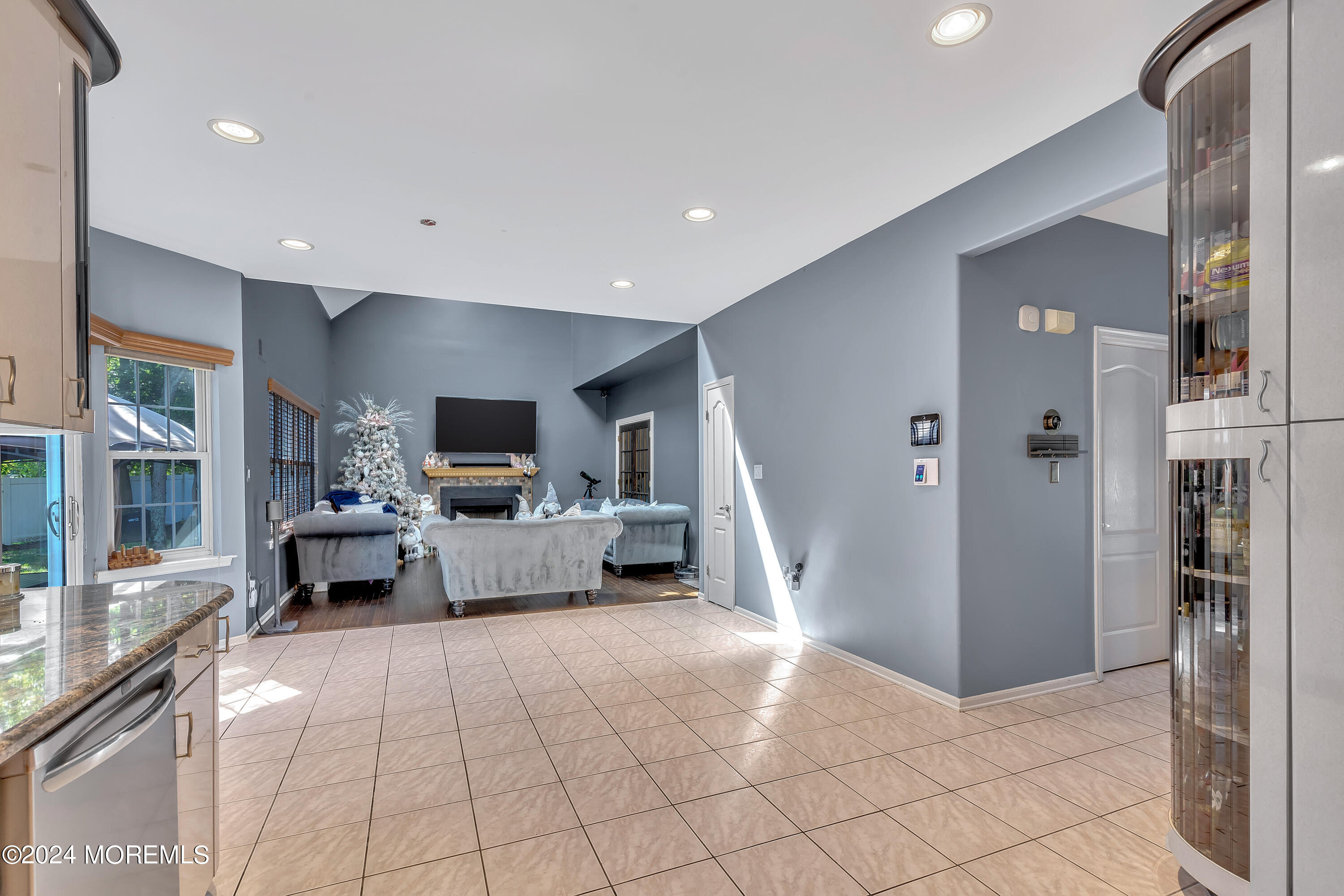 4 Bailey Road Matawan, NJ 07747 - Photo 13 of 46 019