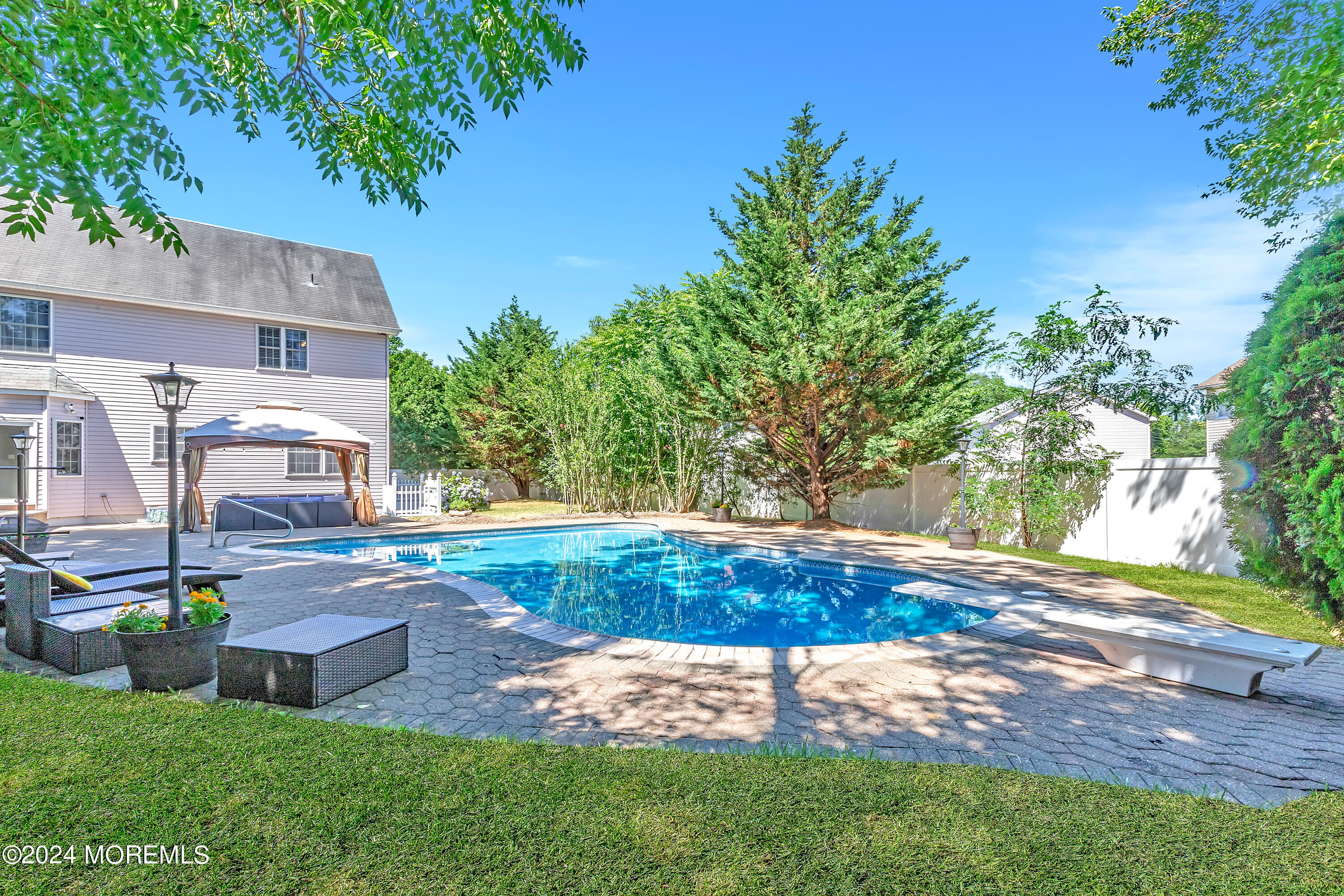 4 Bailey Road Matawan, NJ 07747 - Photo 36 of 46 042