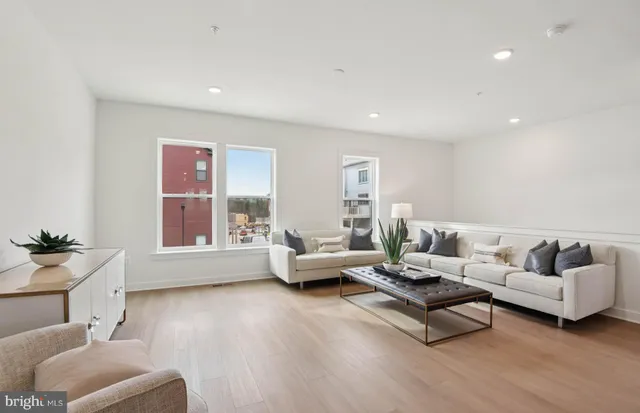 $708,411 | 1134 Crested Wood Drive, Laurel, MD 20724