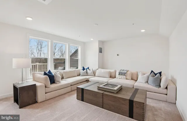 $708,411 | 1134 Crested Wood Drive, Laurel, MD 20724