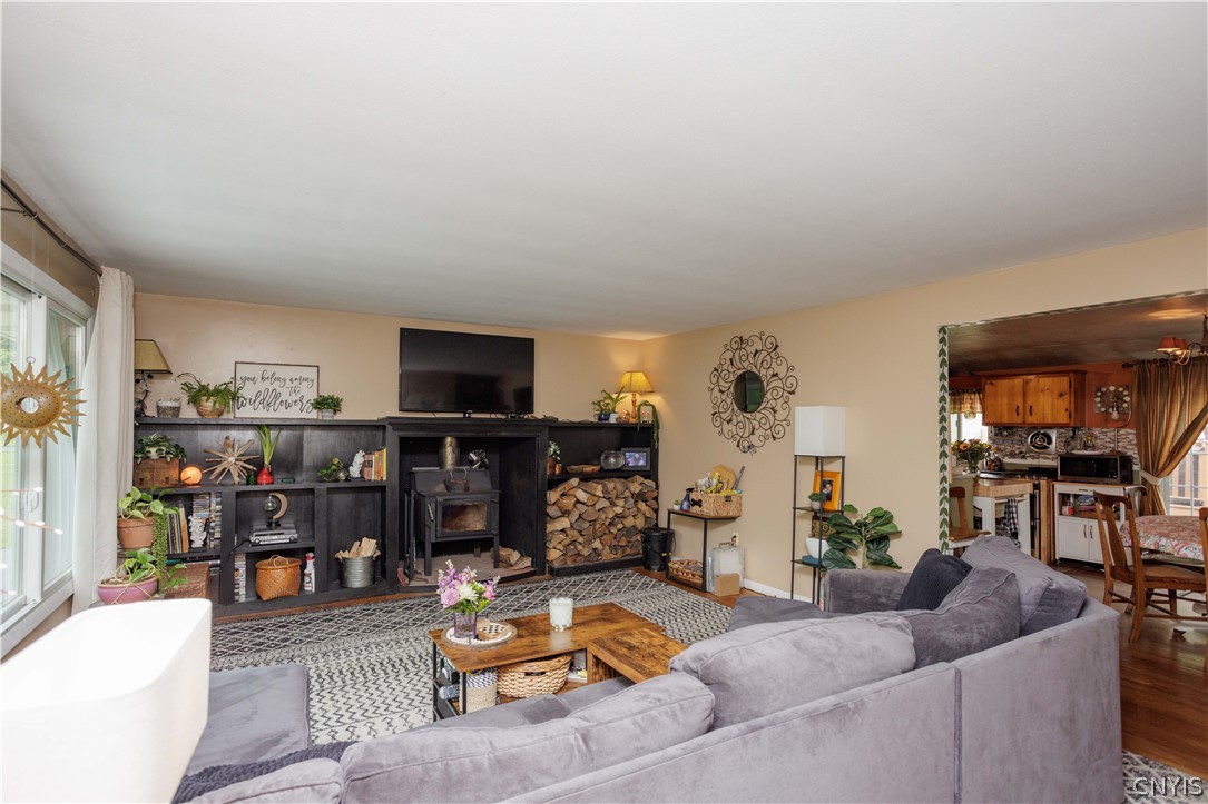 92 Brown Street Lysander, NY 13027 - Photo 2 of 12