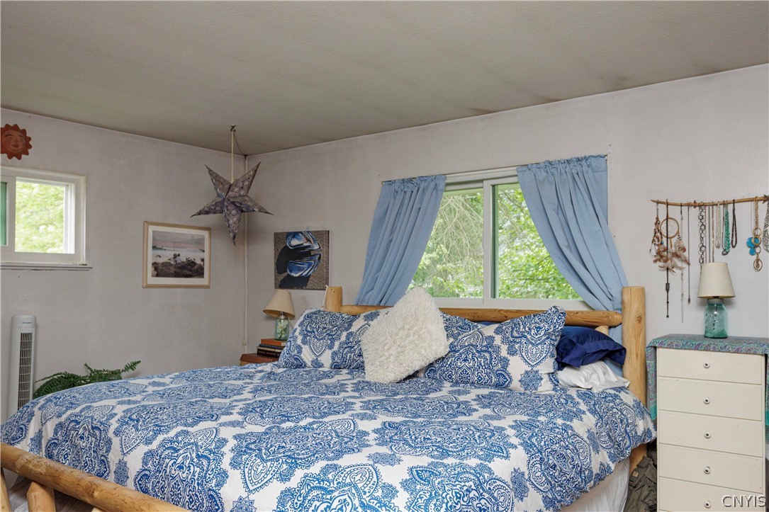 92 Brown Street Lysander, NY 13027 - Photo 6 of 12