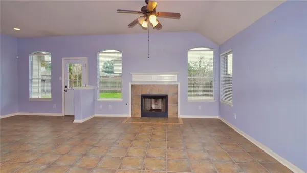 $1,895 | 10235 Riderdale Park Lane, Houston, TX 77070