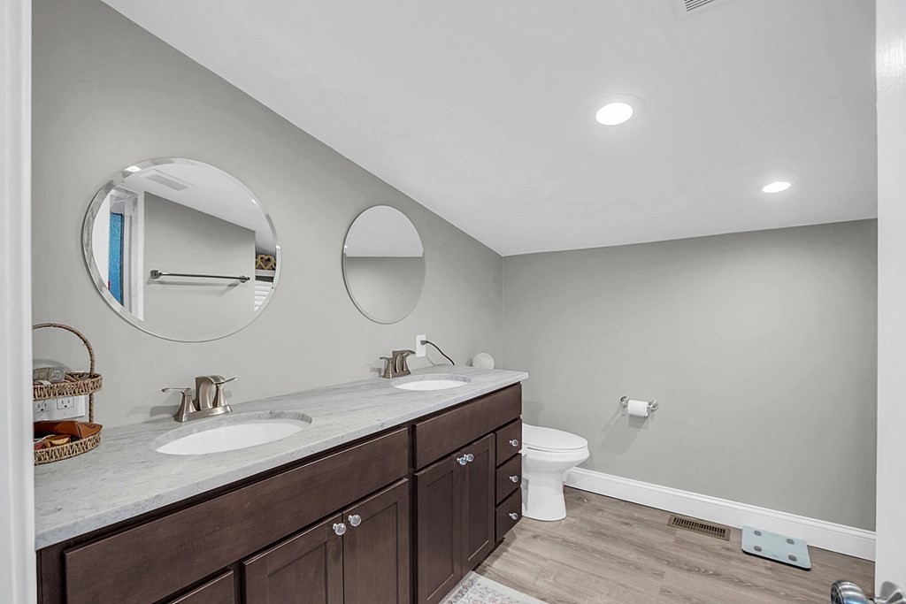 4 Townsend Harbor Road Lunenburg, MA 01462 - Photo 21 of 28 Gallery Image 21