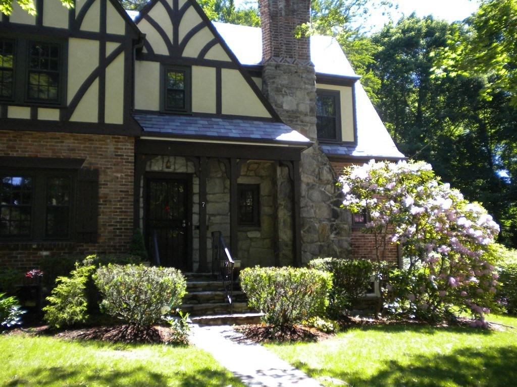 7 Marwood Road Worcester, MA 01602 - Photo 2 of 30