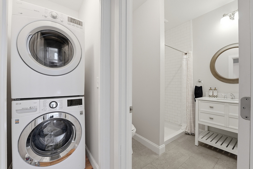 32 North Prospect Street, Unit 5 Amherst, MA 01002 - Photo 13 of 37