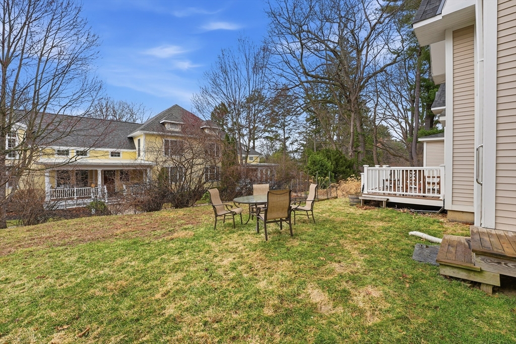 32 North Prospect Street, Unit 5 Amherst, MA 01002 - Photo 26 of 37