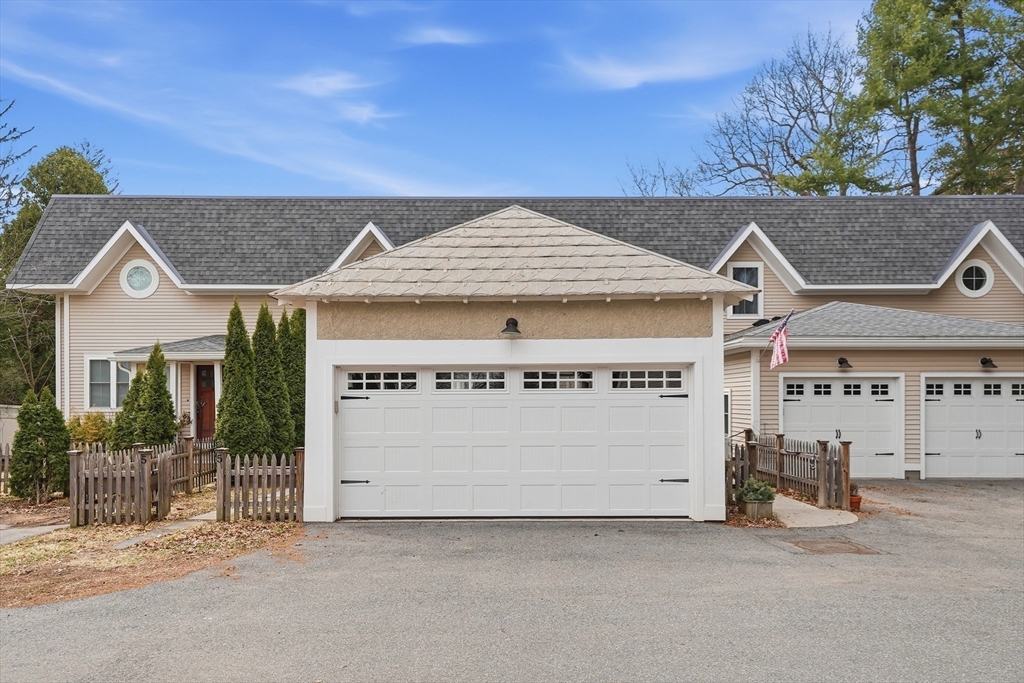 32 North Prospect Street, Unit 5 Amherst, MA 01002 - Photo 30 of 37