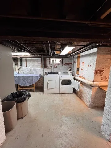 $1,600 | 151 Pidge Avenue, Unit 1, Pawtucket, RI 02860