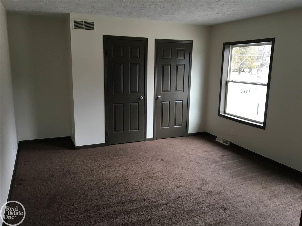 2711 Michigan Road Port Huron, MI 48060 - Photo 13 of 31