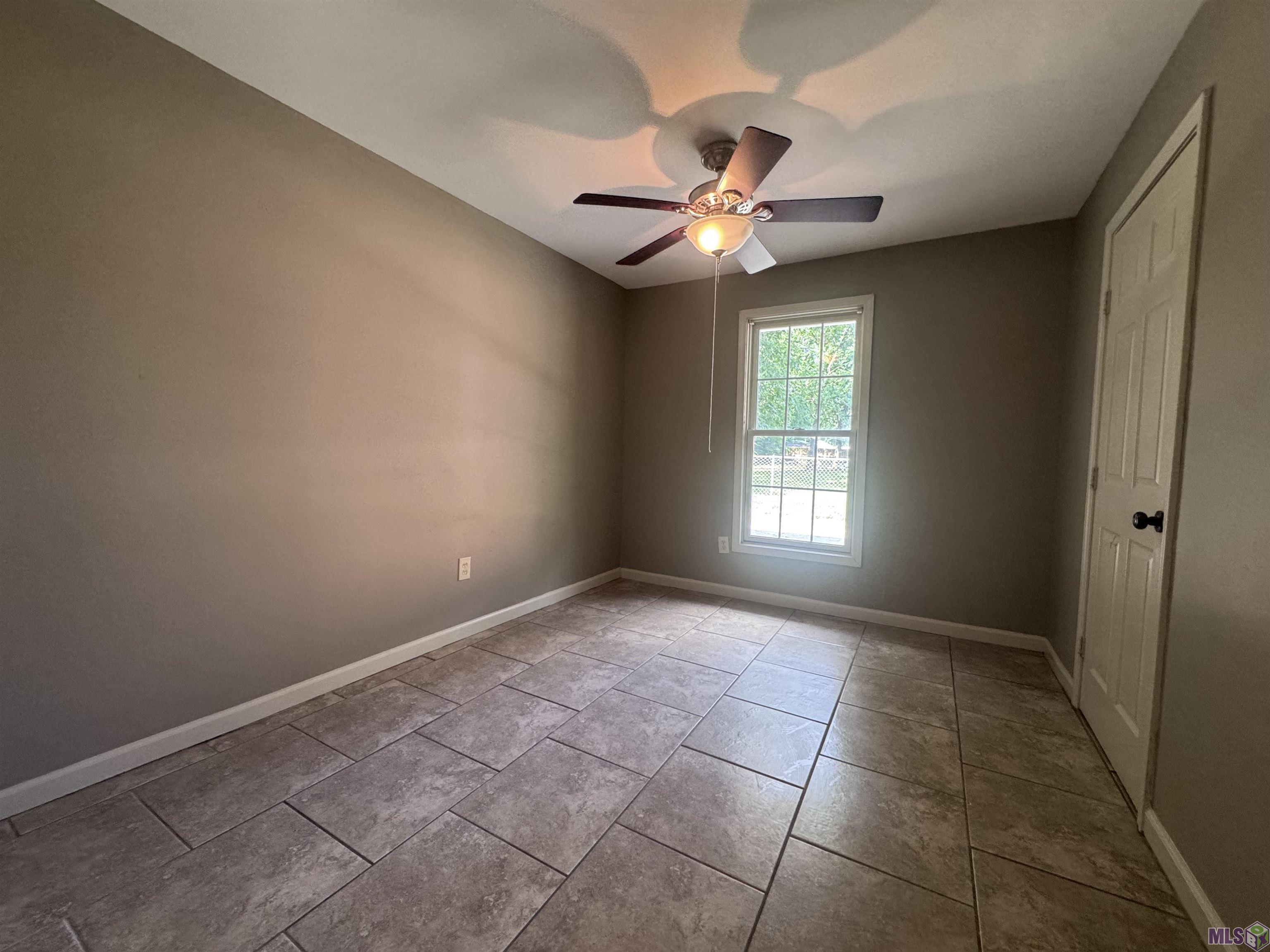 13338 East Shamrock Avenue Baton Rouge, LA 70814 - Photo 5 of 16