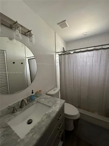 $2,700 | Kingston Square Condominiums, Miami, FL 33156