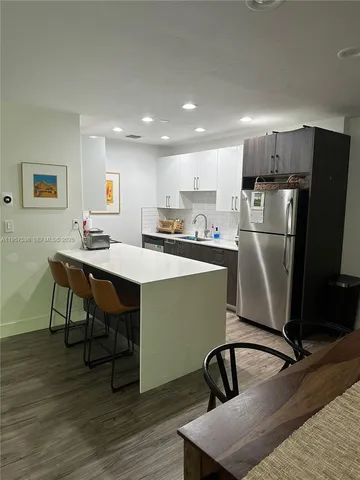 $2,700 | Kingston Square Condominiums, Miami, FL 33156