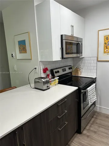 $2,700 | Kingston Square Condominiums, Miami, FL 33156