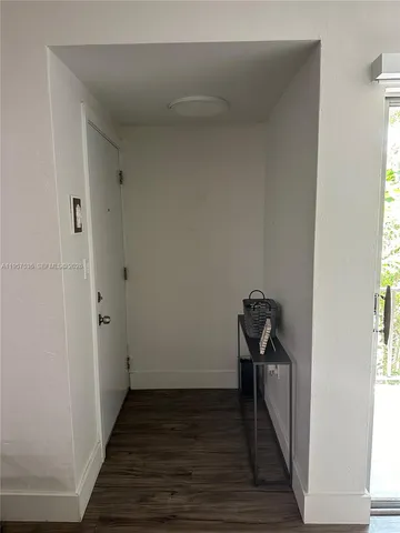 $2,700 | Kingston Square Condominiums, Miami, FL 33156