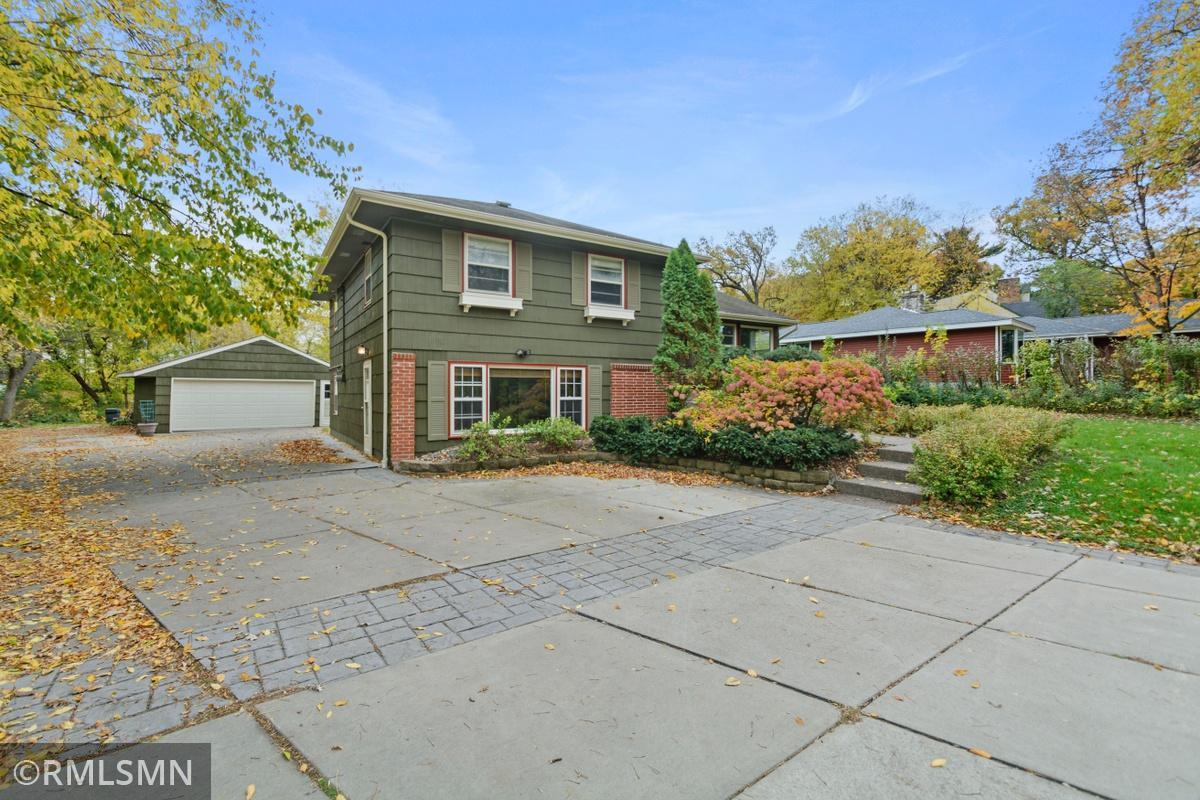 18 Westwood Road Minnetonka, MN 55305 - Photo 1 of 1 Gallery Image 1