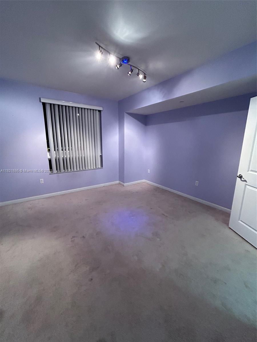 Kendall Miami, FL 33156 - Photo 4 of 16