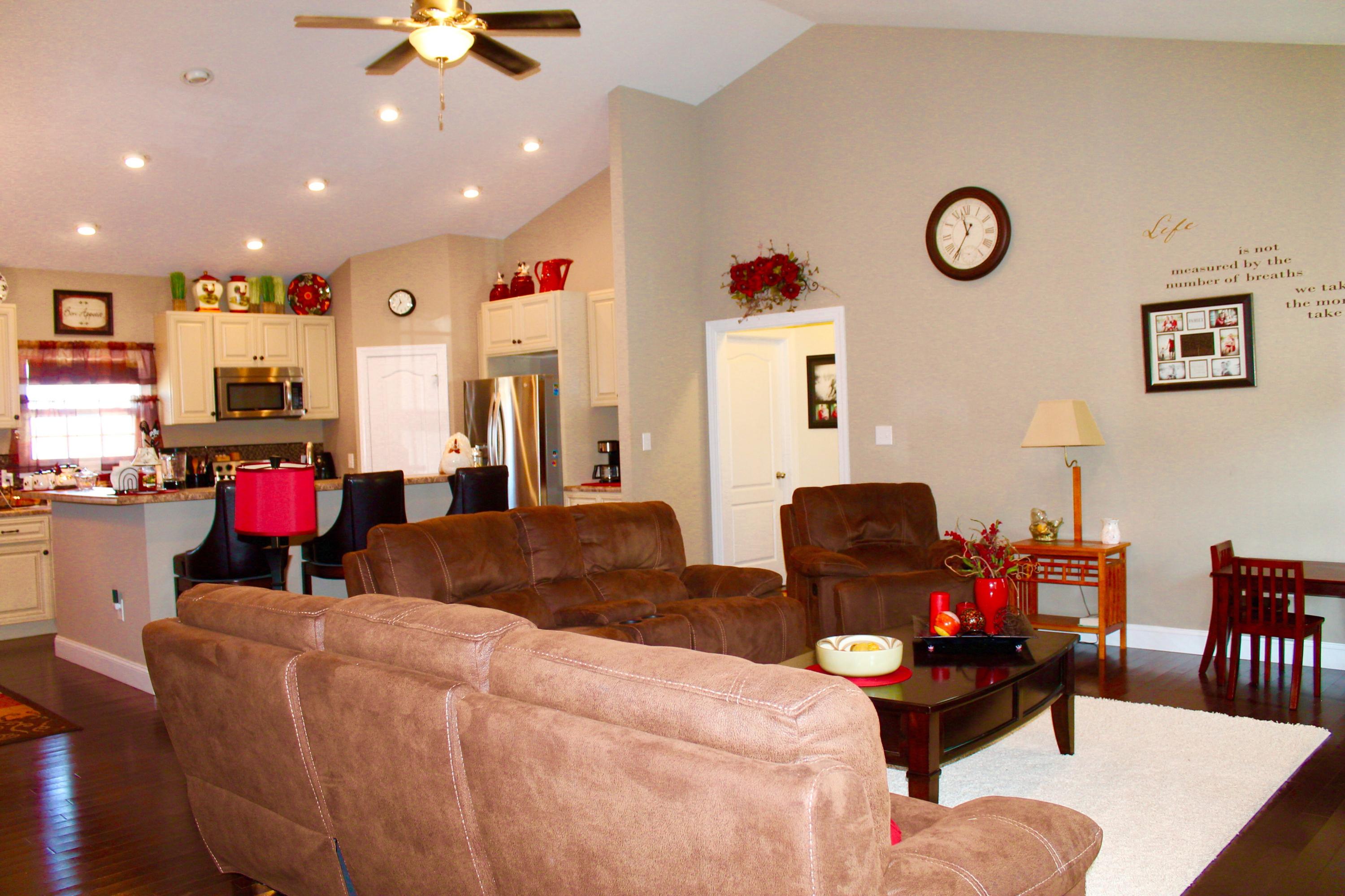 196 Cornerstone Circle Clinton, TN 37716 - Photo 2 of 25 image