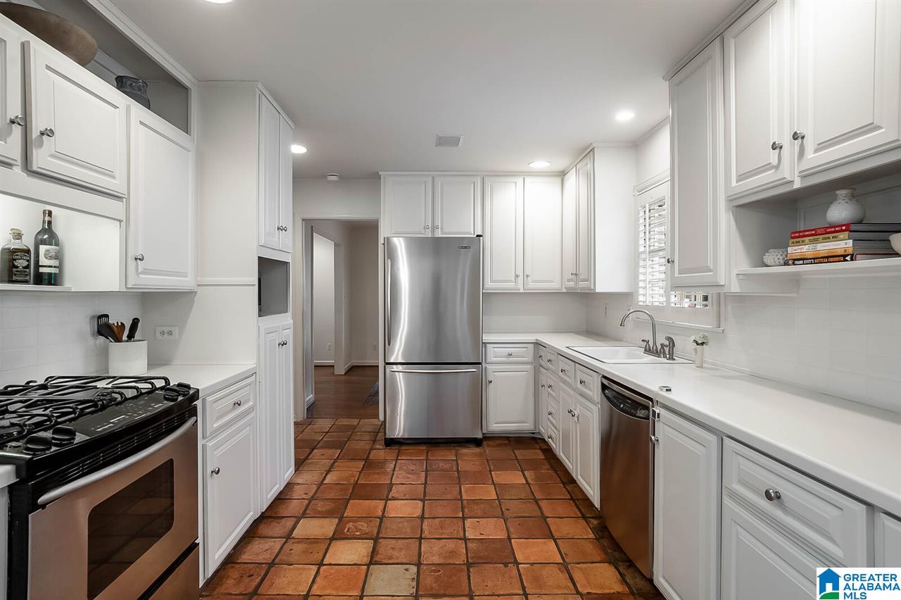25 Spring Street Birmingham, AL 35213 - Photo 16 of 45