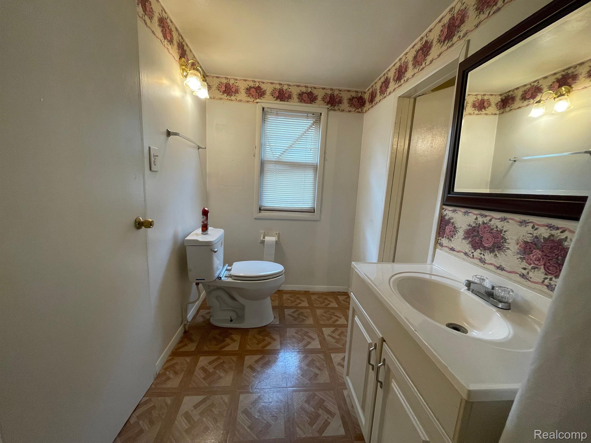 19935 Inkster Road Livonia, MI 48152 - Photo 24 of 31 Gallery Image 24