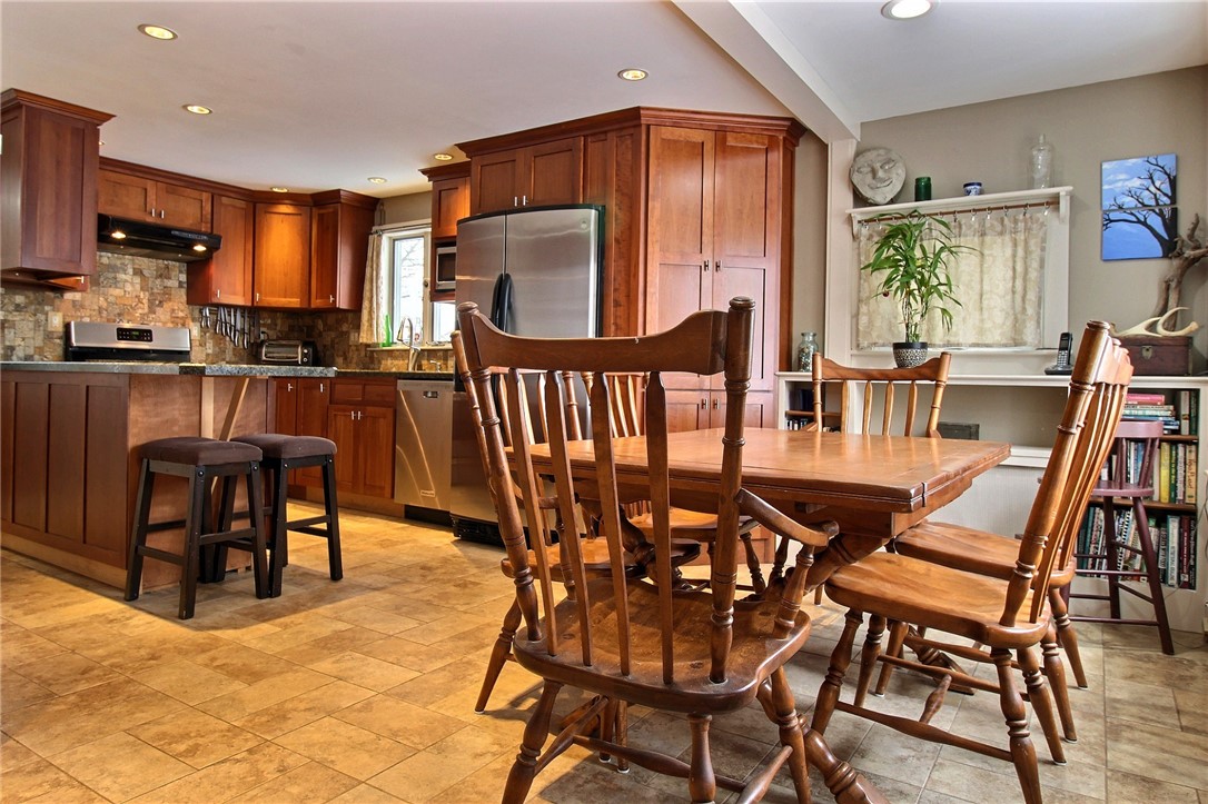 7 Spring Street Westerly, RI 02891 - Photo 5 of 24