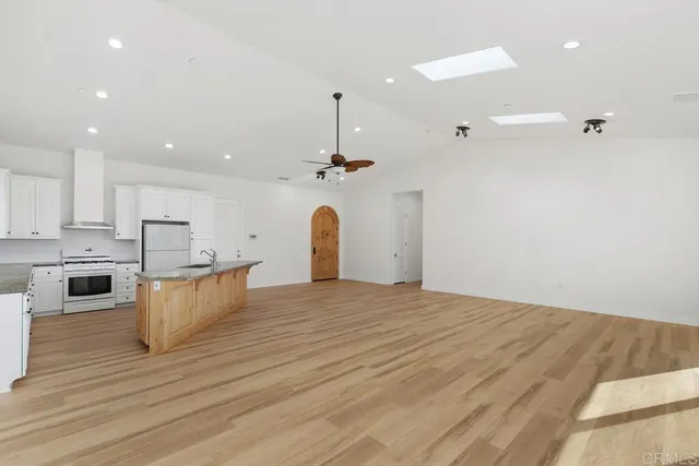 $950,000 | 31840 Wrightwood Road, Bonsall, CA 92003