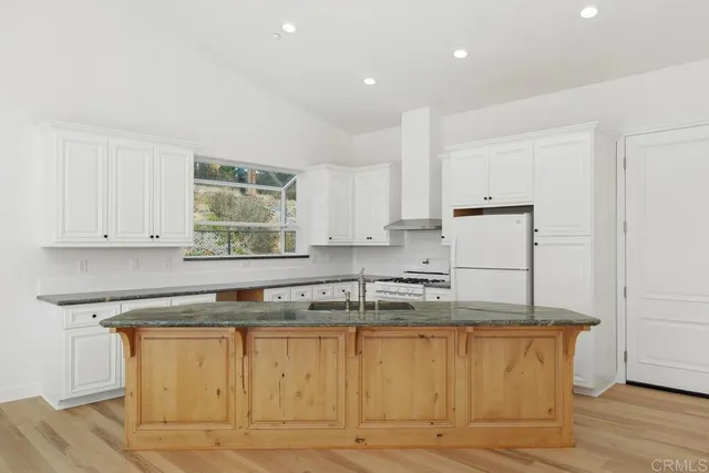 $950,000 | 31840 Wrightwood Road, Bonsall, CA 92003