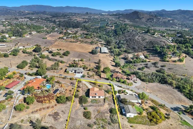 $950,000 | 31840 Wrightwood Road, Bonsall, CA 92003