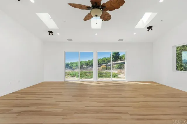 $950,000 | 31840 Wrightwood Road, Bonsall, CA 92003