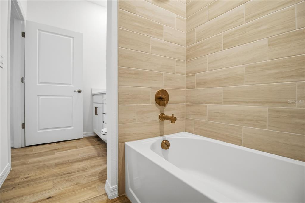 19116 Scallop Loop, Unit 403 Lakewood Ranch, FL 34211 - Photo 14 of 30