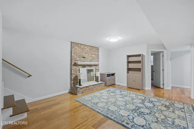 $580,000 | 204 Anderson Drive, Knoxville, TN 37920