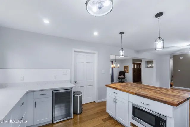 $580,000 | 204 Anderson Drive, Knoxville, TN 37920