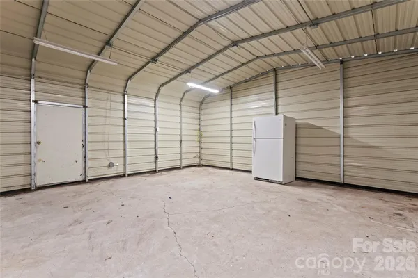 a view of a garage