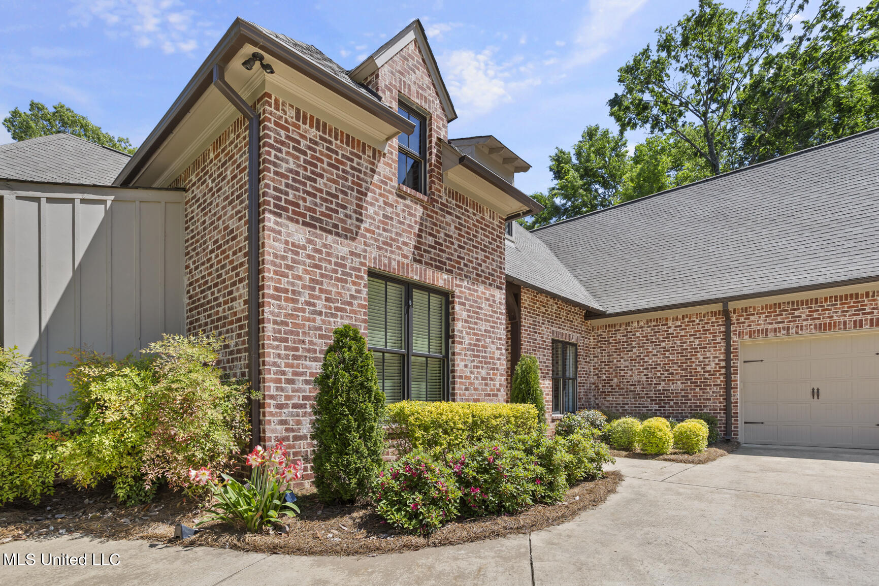 168 Chestnut Hill Road Flora, MS 39071 - Photo 3 of 54 168 Chestnut Hill-5