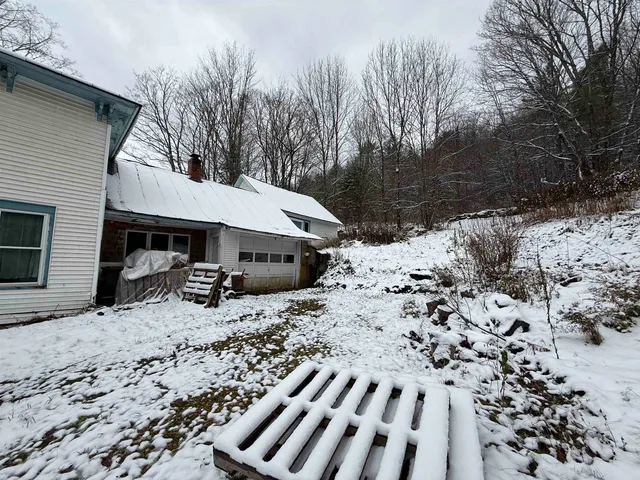$199,000 | 511 Highway 25, Topsham, VT 05086