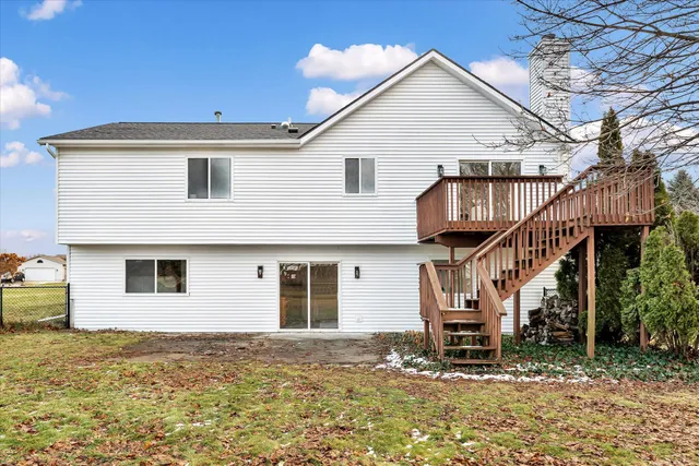 $359,900 | 5069 Dio Drive Northeast, Cedar Springs, MI 49319