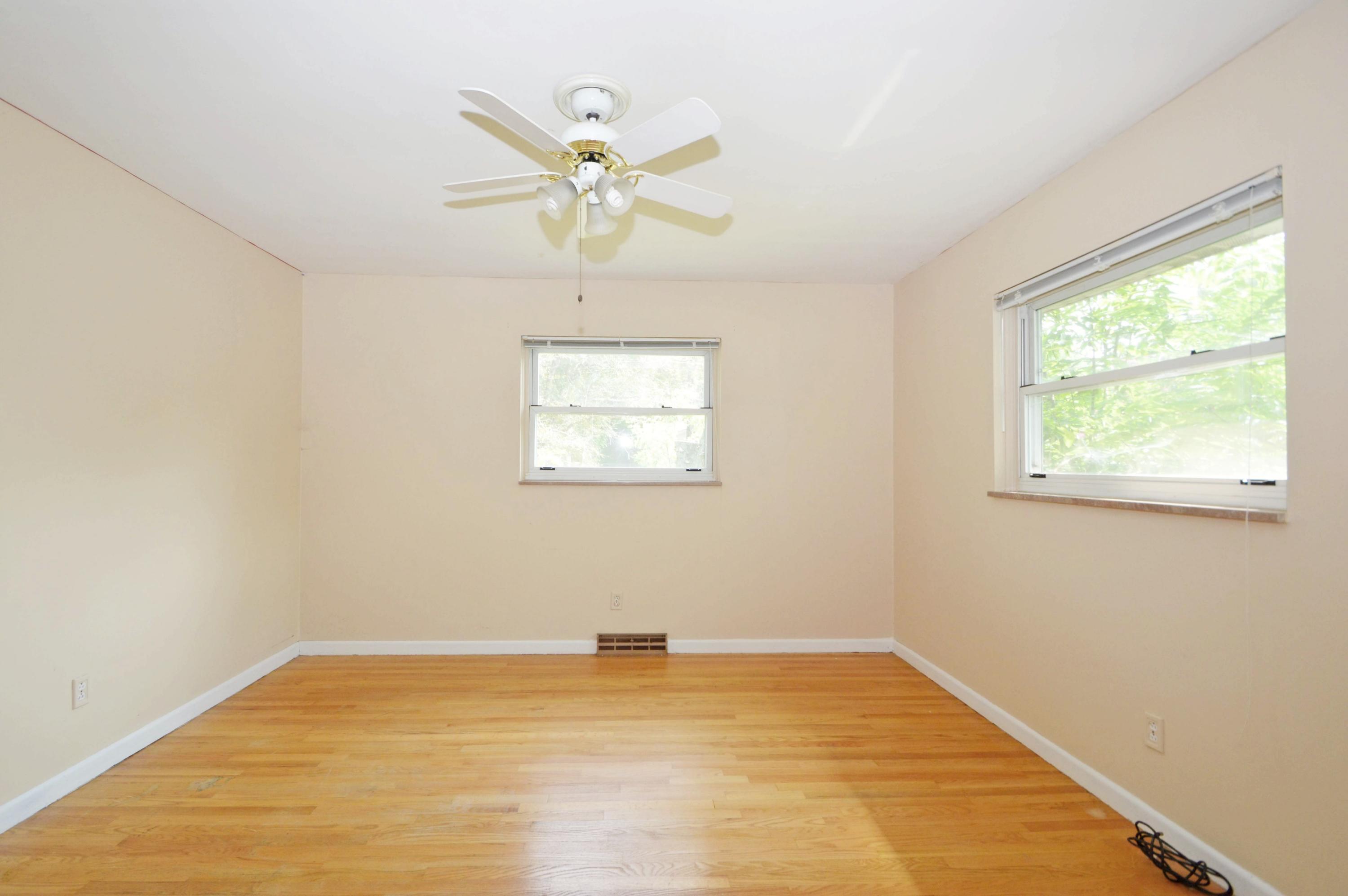 4913 Mandalay Road Northwest Knoxville, TN 37921 - Photo 6 of 12 DSC_0036