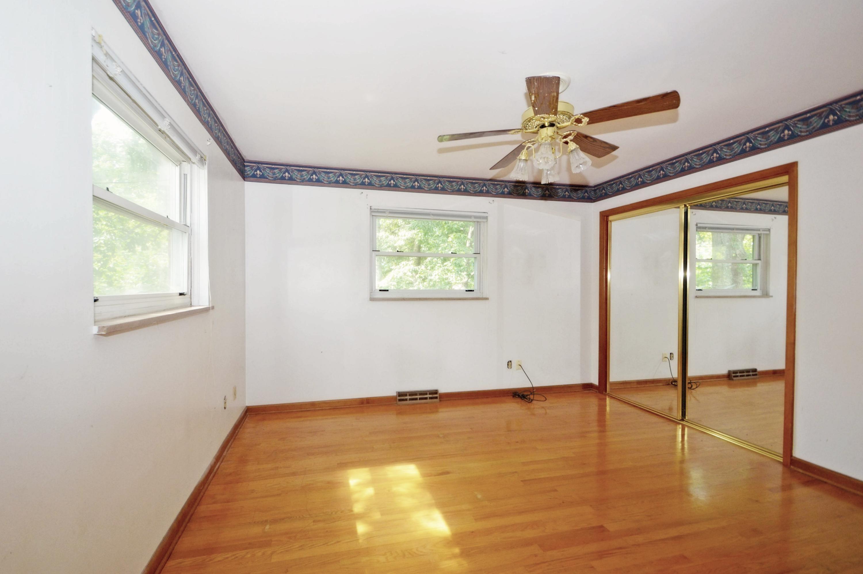 4913 Mandalay Road Northwest Knoxville, TN 37921 - Photo 8 of 12 DSC_0028