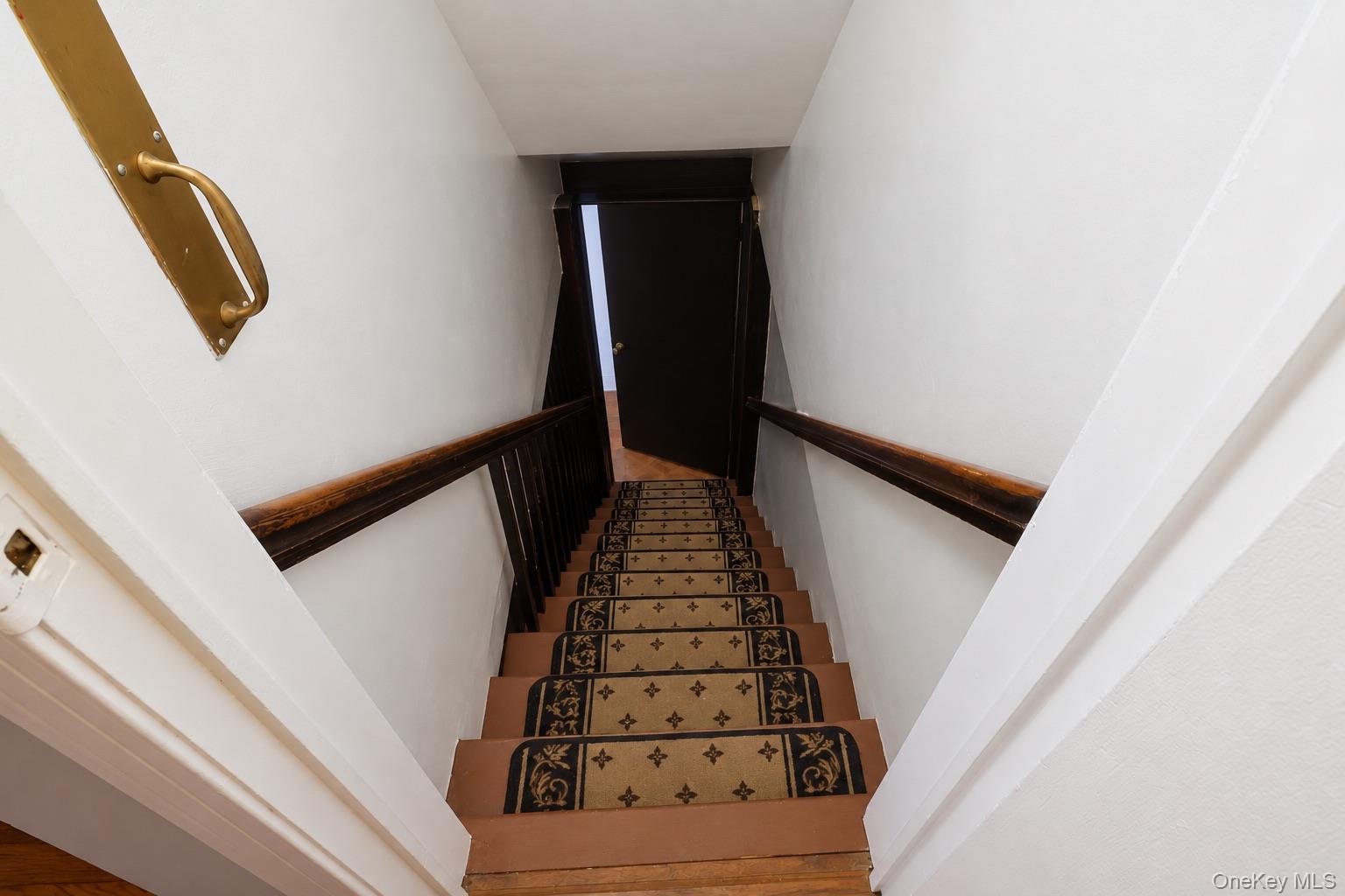 72 Mohawk Road Yonkers, NY 10710 - Photo 26 of 50 Gallery Image 26