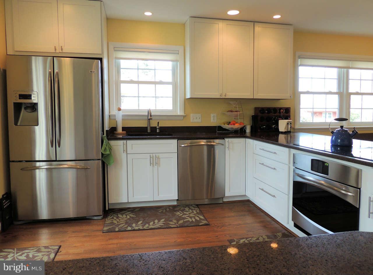 1910 Longmead Road Silver Spring, MD 20906 - Photo 11 of 27 Kitchen