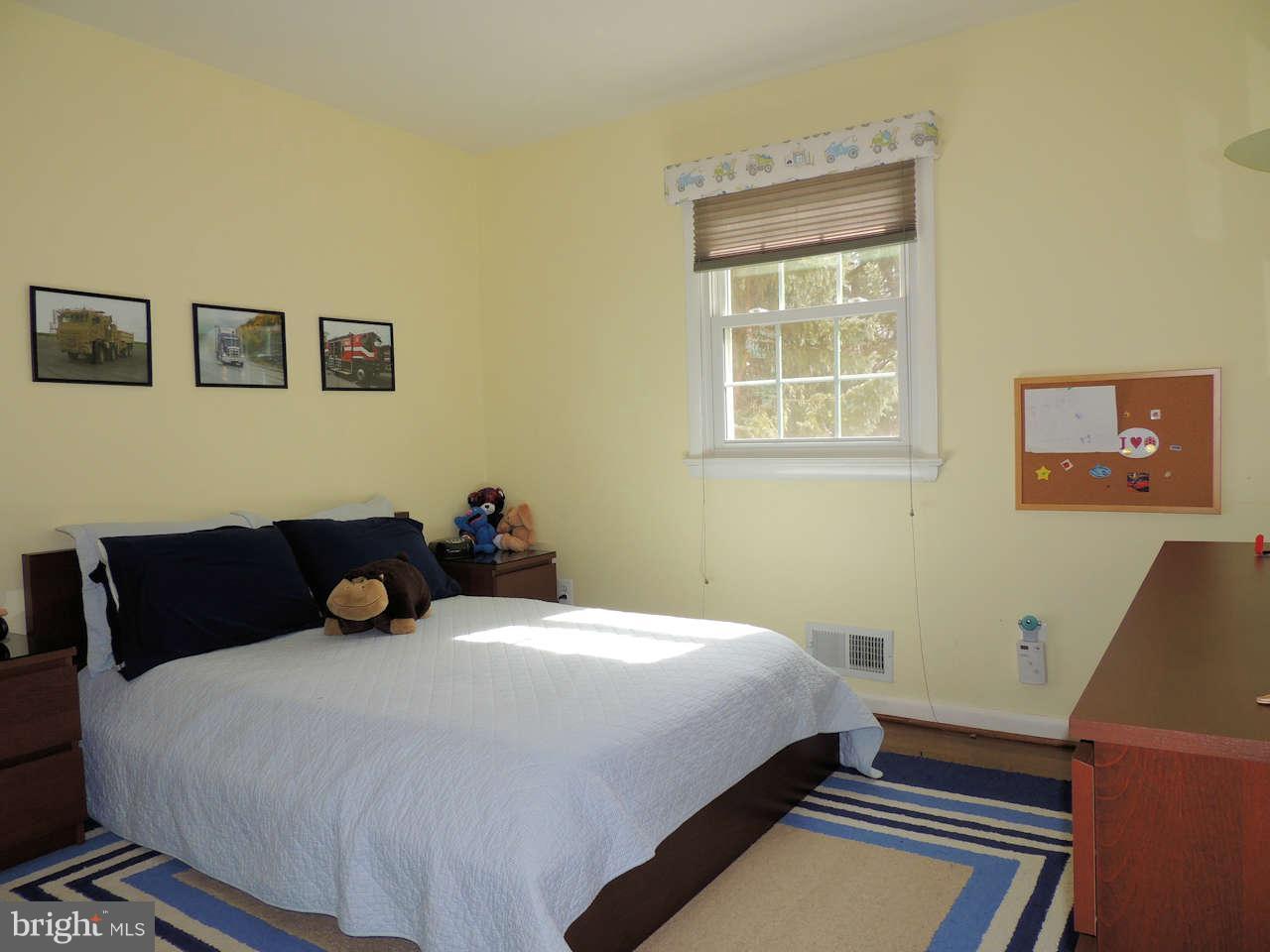 1910 Longmead Road Silver Spring, MD 20906 - Photo 13 of 27 Bedroom 1