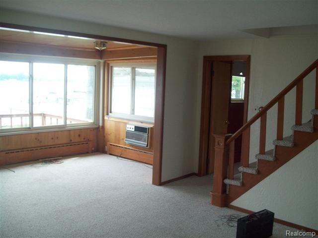 6595 River Road Marine City, MI 48039 - Photo 9 of 12 008