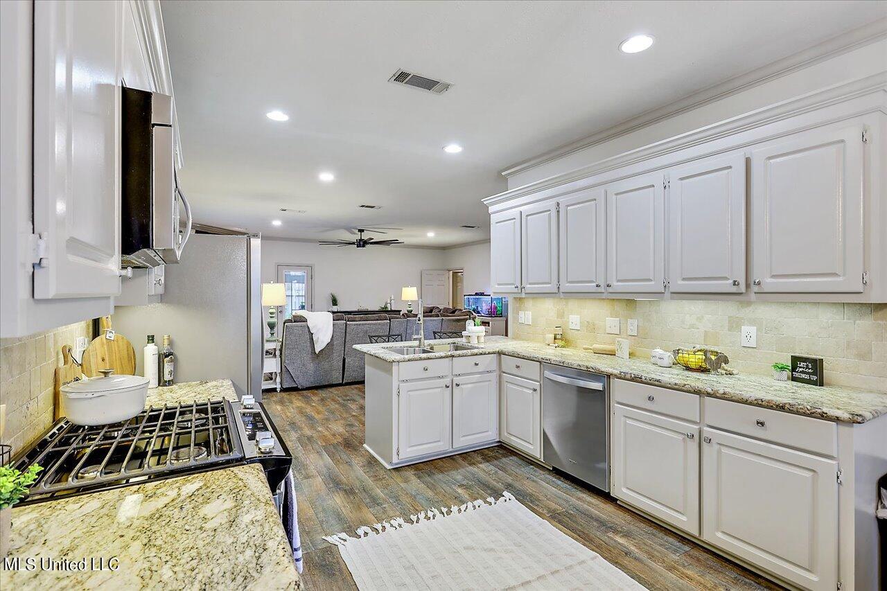 148 Commonwealth Avenue Brandon, MS 39047 - Photo 10 of 25 15-148 Commonwealth Ave