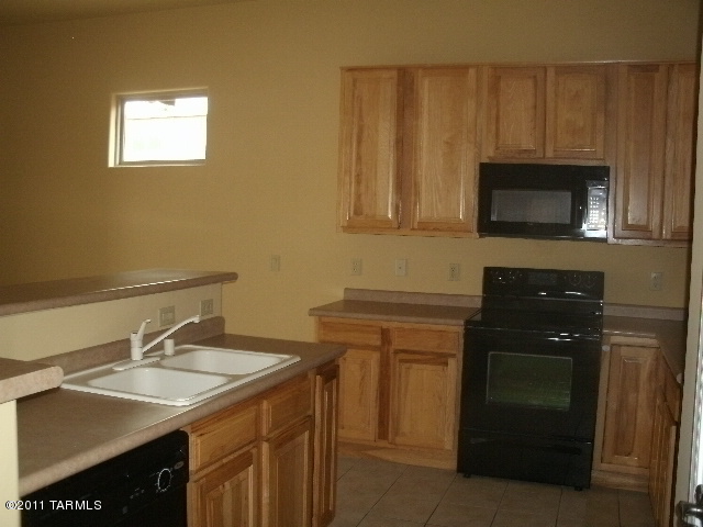 1488 East Tascal Loop Oro Valley, AZ 85737 - Photo 4 of 4